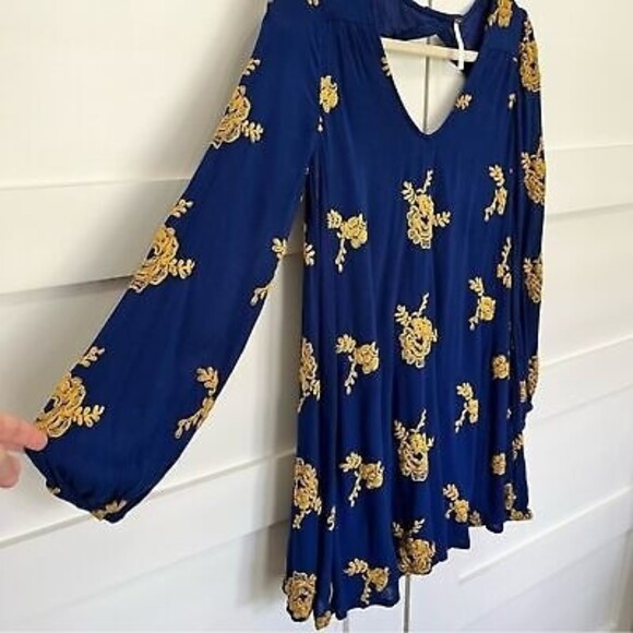 Free People Floral Embroidered Open Back Swing Dress Long Sleeve blue Small - Picture 6 of 8